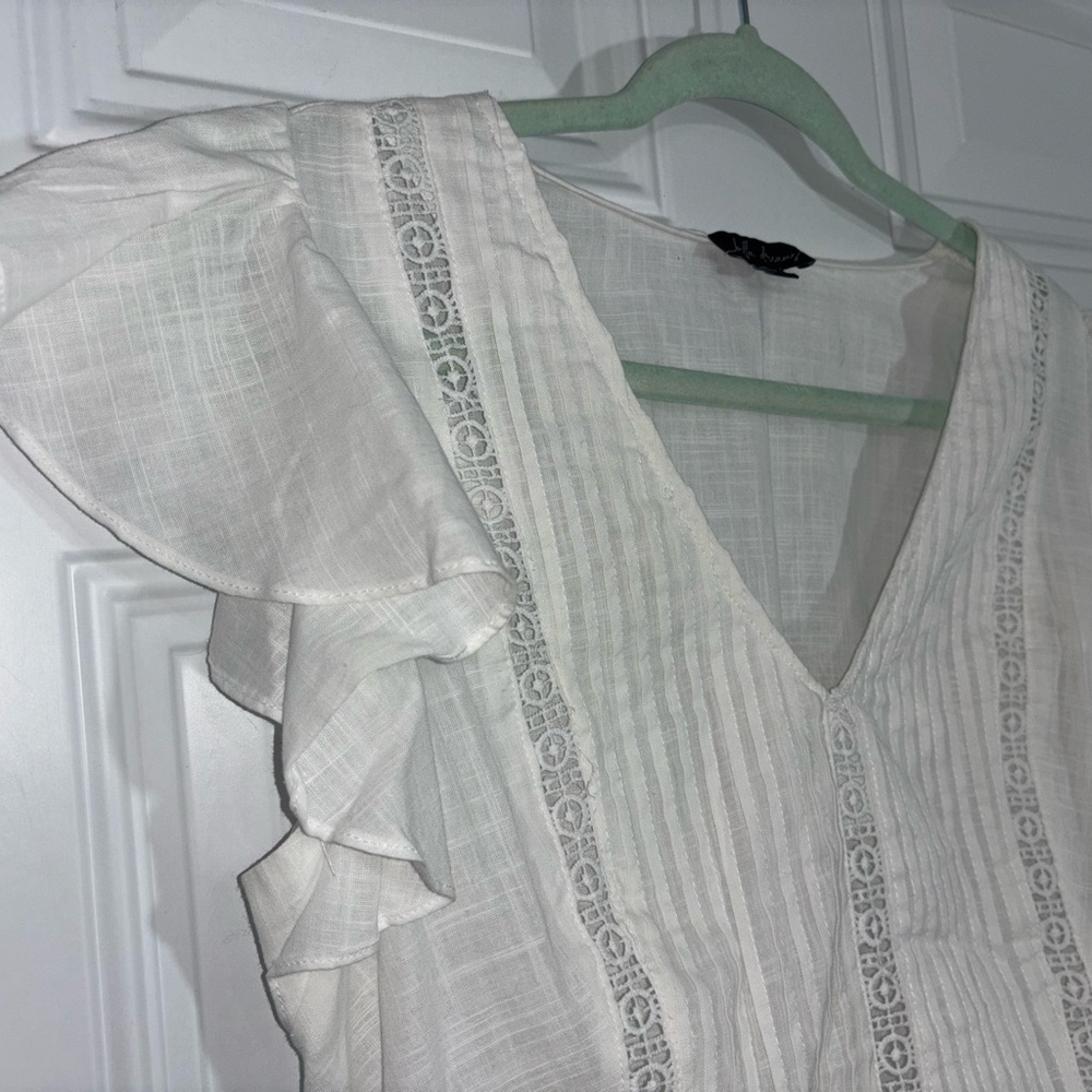 Bella D. White Lace Trim Blouse